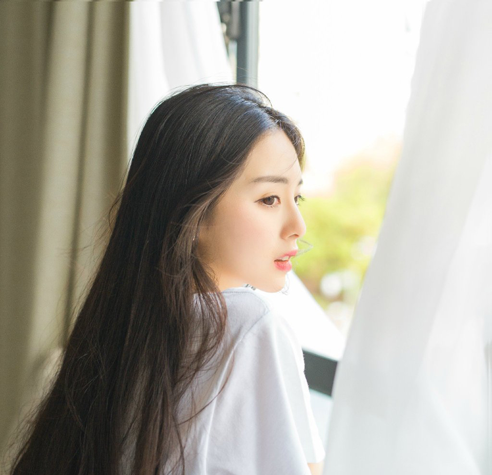 戏，这么演，叫戏，那么演，也叫戏，这一场下了，那一场上来，看戏的，是自己，上台的，也是自己。你是自由的，你有权利以自己的方式表达自己的路。他人喜不喜欢你走出来的路，不是你的事情，因为，毕竟，你没有强迫任何人。